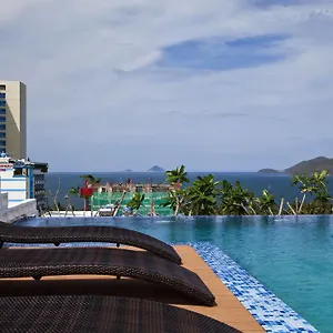 golden-holiday-hotel-nha-trang.nhatrangbesthotels.com/