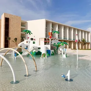 https://grand-palladium-family-selection-costa-mujeres.quintano-roohotels.com